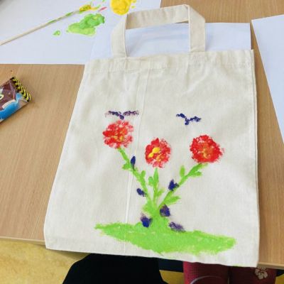 Tvoření s Jiřinkou a malování na tašky
